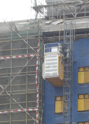 2 Ton Payload Vertical Transportation Rack And Pinion Hoist Lifting Equipment